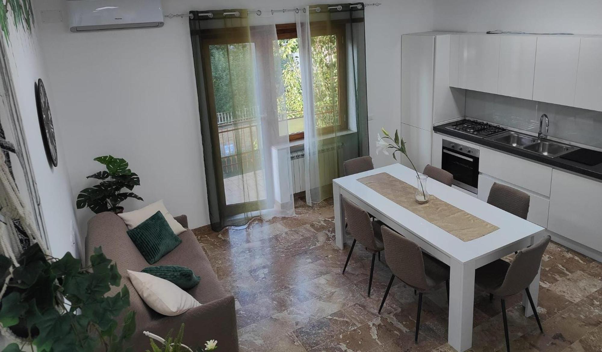 Apartment Roma *